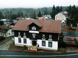 V Harrachově postaví apartmánový dům Karolina. Investor přestavuje nejstarší hotel ve městě