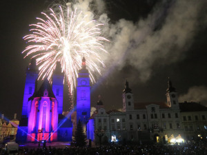 Nad Velké náměstí v Hradci Králové se po covidové pauze objeví novoroční ohňostroj