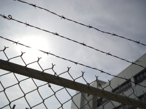 Vězni za pokus o útěk z valdické věznice hrozí dalších pět let vězení