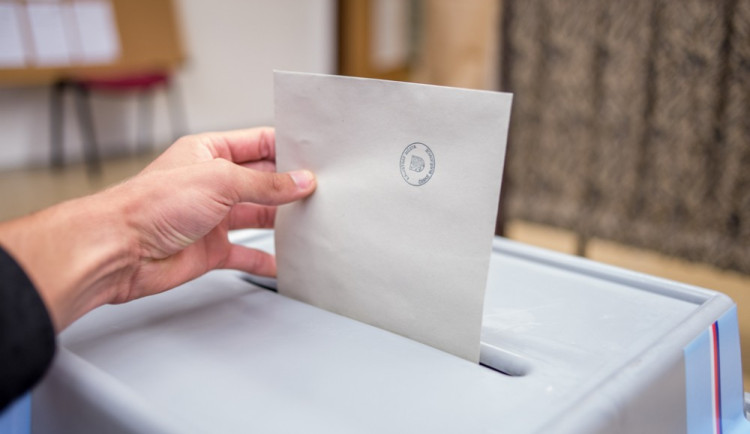 ANKETA: Půjdete k volbám? Při poslední volbě prezidenta v kraji hlasovalo 64 procent obyvatel