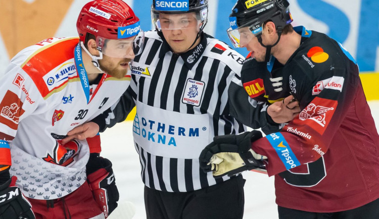 Sobotka rozhodl o výhře hokejistů Sparty v Hradci v prodloužení