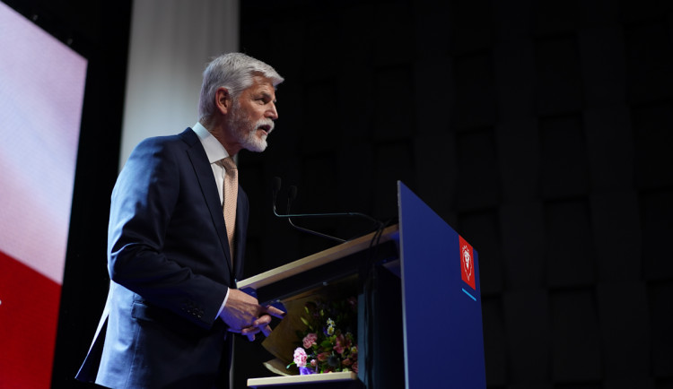 ANKETA: Jak jste spokojeni s výsledkem prezidentských voleb? Na Hrad míří Petr Pavel