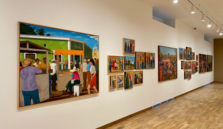 Nakreslil sedmimetrové poutače pro hradecké Kino Jas. Dnes má výstavu v galerii