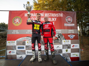 Martin Matějíček při moto trialu