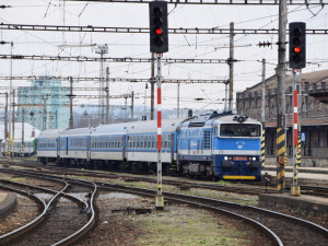 Mezi Častolovicemi a Týništěm nad Orlicí nejezdí přes den vlaky