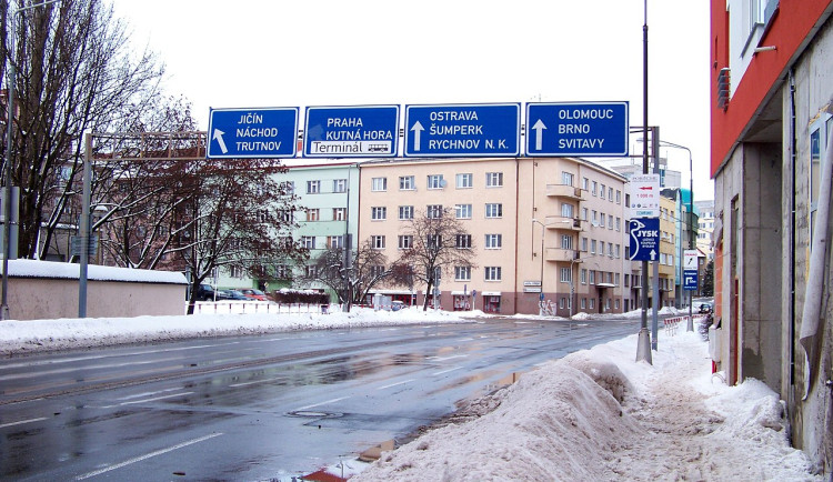 Hradec Králové vymění veřejné osvětlení na Gočárově okruhu. Chce ušetřit peníze za energie.
