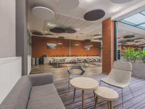 Fakulta informatiky a managementu Univerzity Hradec Králové dnes slaví 30 let od založení