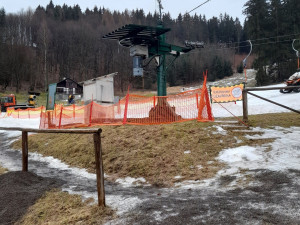 Některé skiareály kvůli počasí ukončily letošní lyžařskou sezónu