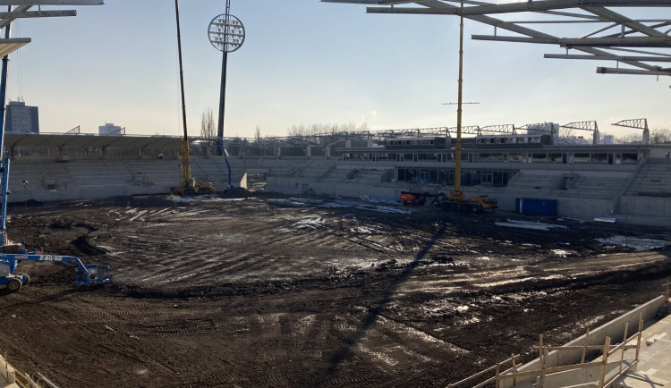ANKETA: Vyplatí se stavba nové fotbalové arény v Hradci Králové za 650 milionů?
