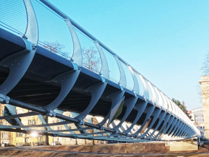 Hradecká radnice dnes otevřela novou lávku přes Labe u Aldisu. Stála 175 milionů korun