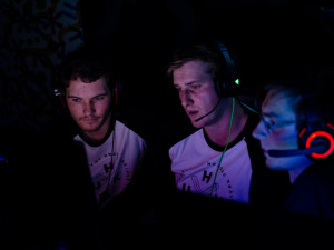 Východní Čechy čeká derby v esportu. Hrát se bude například Counter Strike