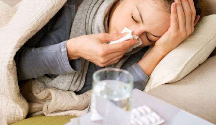 Ubývá chřipky i covidu, čísla marodů v Královéhradeckém kraji klesají