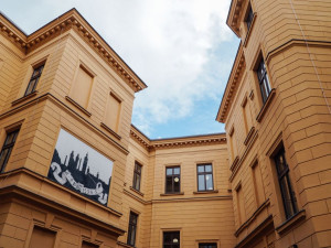 Za chvíli začne v Hradci Králové protest vysokoškolských pedagogů