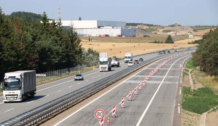 Silničáři posunuli termín podání nabídek na stavbu dálnice z Trutnova k hranicím