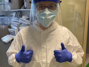 Covid Elišku upoutal na vozík a připravil i o sluch. Nechci se vzdát, říká zdravotní sestřička