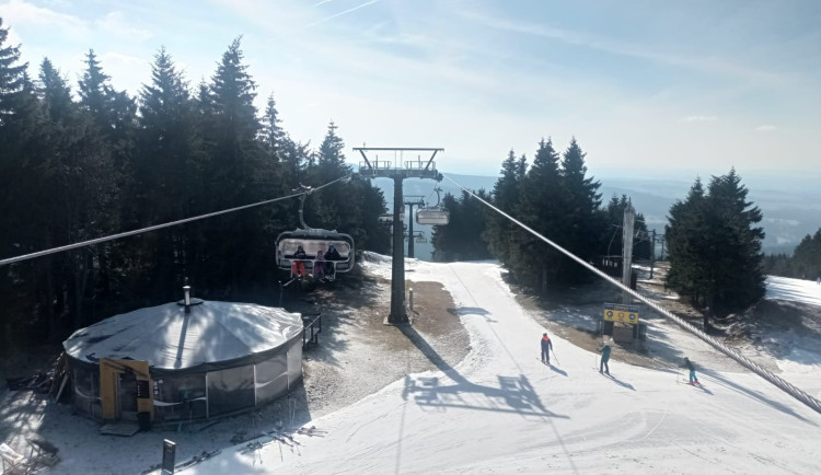 Velikonoce uzavřely letošní lyžařskou sezónu v Krkonoších i Orlických horách
