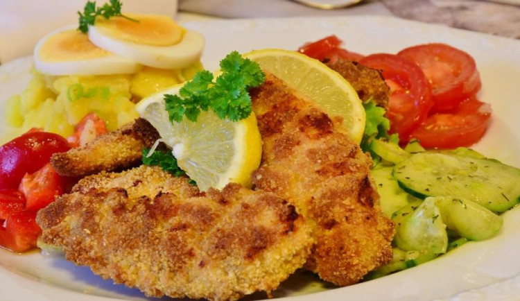 Jídelna v náchodské nemocnici má ambici na tisíc jídel denně