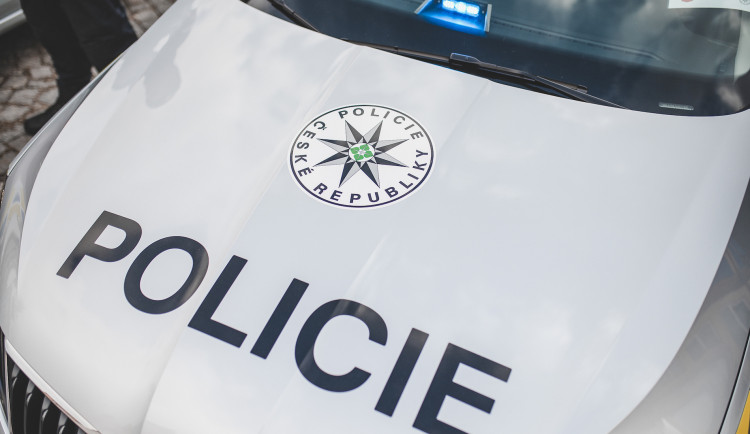 Opilý řidič vezl v autě čtyřleté dítě, nadýchal přes dvě promile