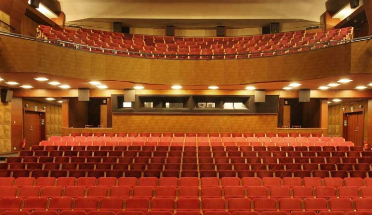 Co bude s kinem Scala? Naštvaní akademici píší primátorce, magistrát mlží