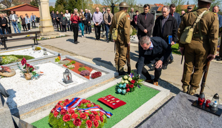 Sloužil v RAF, prožil si vězení. Na jižní Moravě uctili válečného veterána