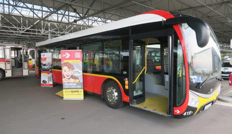 Za volantem autobusu MHD - přijďte si zkusit, jak jednoduché je řídit autobus MHD