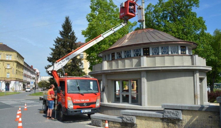 Hradec dokončil opravu posledního z kiosků. Rekonstrukce vyšla na více než pět milionů