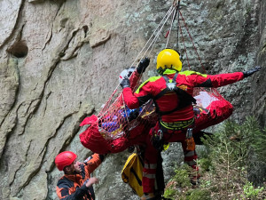 Dvojice horolezců se zřítila v Adršpašsko-teplických skalách