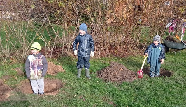 V Turnově mají jedlou školní zahradu, starají se o ni studenti