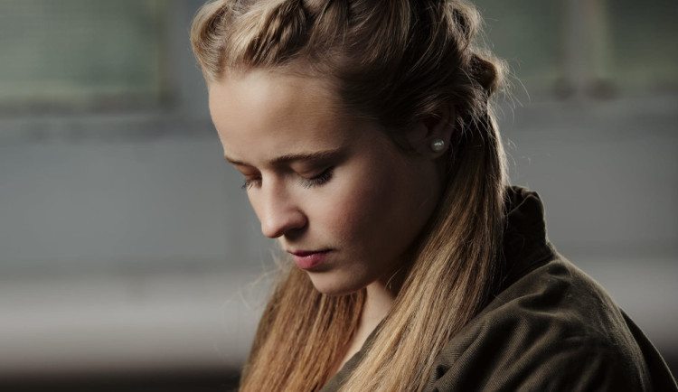 O šikaně na školách se mluví, to je tak všechno, říká bojovnice Martina Ptáčková. Sama se snaží pomoci.