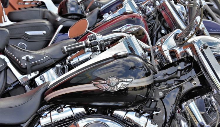 Více než tisíc motorkářů přijede do centra Českých Budějovic. Akce omezí dopravu