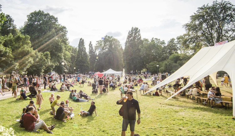 Na mezinárodní divadelní festival Regiony v H.Králové přijedou umělci z 12