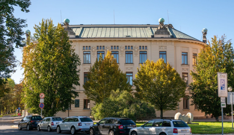 Univerzita Hradec králové opraví budovu pedagogické fakulty. Od kraje získala 45 milionů