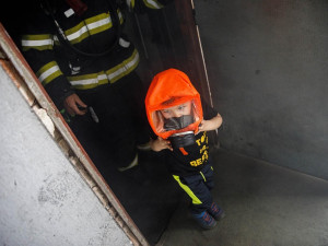 Veřejnosti se už zítra otevřou některé hasičské stanice. Návštěvníci si budou moci vyzkoušet i fyzické testy