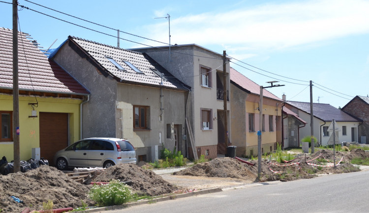 Zůstali jsme, dokud bylo potřeba, vzpomínají pomocníci dva roky od řádění tornáda na jižní Moravě