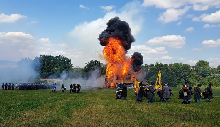 354105505_5123637817761346_4444979232293200641_n