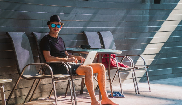 Do hradeckého kraje dorazí tropy. V neděli naměříme až 33 stupňů.