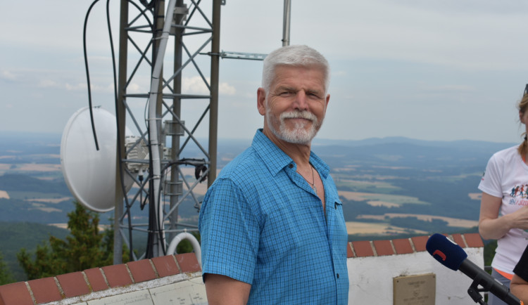 Prezident Pavel vyšel Kleť za 40 minut. S hejtmanem řešil dopravu, jádro i zdravotní péči