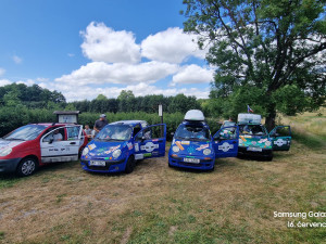 Výprava Matizem kolem republiky dojela do cíle. Po cestě museli za tisícovku koupit nové auto