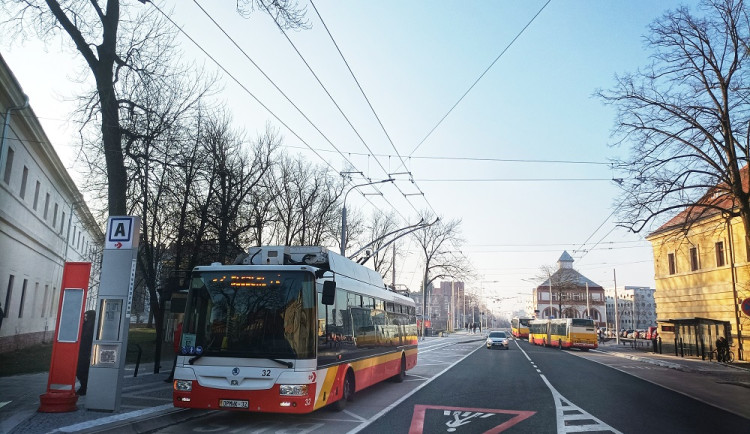 Hradecké MHD pojede jinak, důvodem je uzavírka v Pouchovské ulici