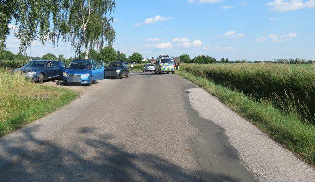 Policisté hledají svědky a řidiče auta, který ujel od nehody u Třebovětic