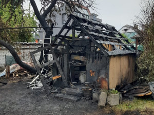 Požár kůlny ve Dvoře Králové nad Labem