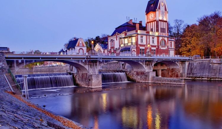 Hradecký Hučák si na nedostatek zájmu nemůže stěžovat, pro lidi je atrakcí
