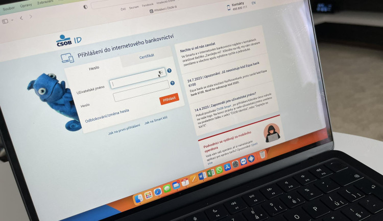 Rutinní aktualizace profilu zákazníků z banky? Lidem v hradeckém kraji chodí podvodné zprávy