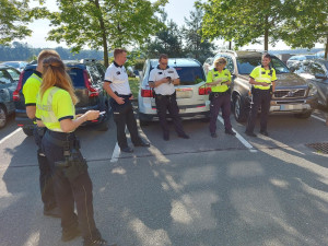 Policie se na D11 zaměřila na řidiče. Za pět hodin padlo téměř 50 pokut