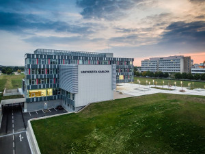 Univerzita Karlova začala v Hradci stavět dvě budovy kampusu za 6,1 miliard