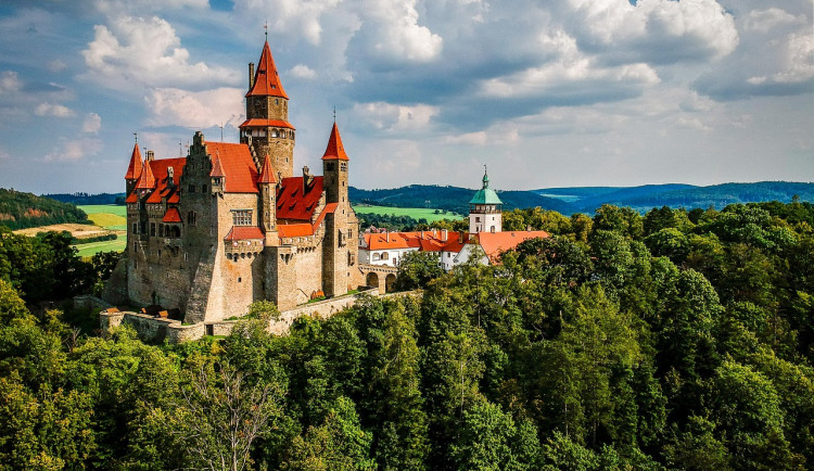 Jaké atrakce v kraji vyhledávali turisté? Bouzov získal ocenění za vysokou návštěvnost