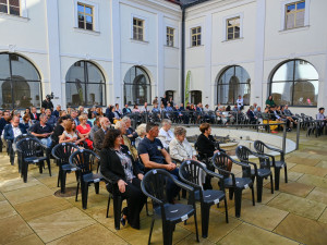 Po 15 letech skončila obnova kláštera v Nové Pace. Nově tu vzniklo komunitní centrum a denní stacionář