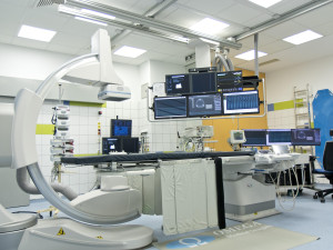 Hradecká nemocnice má dva nové speciální rentgeny. Pomůžou při léčbě srdečních arytmií