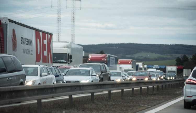 Hradec Králové dá opět změřit hluk z dálnice D11 na západním okraji města