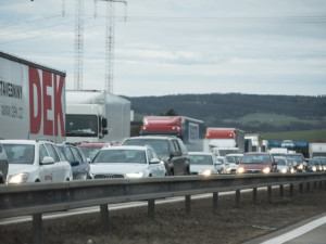 Hradec Králové dá opět změřit hluk z dálnice D11 na západním okraji města